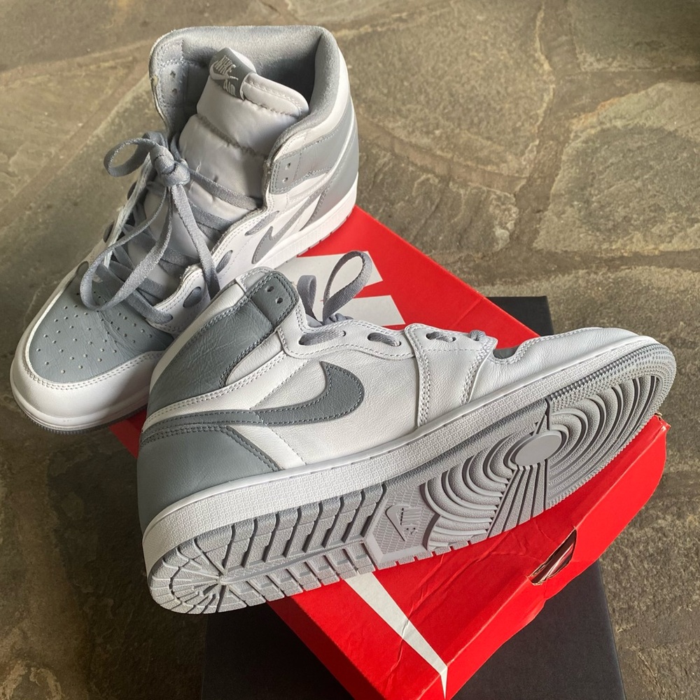 AIR JORDAN